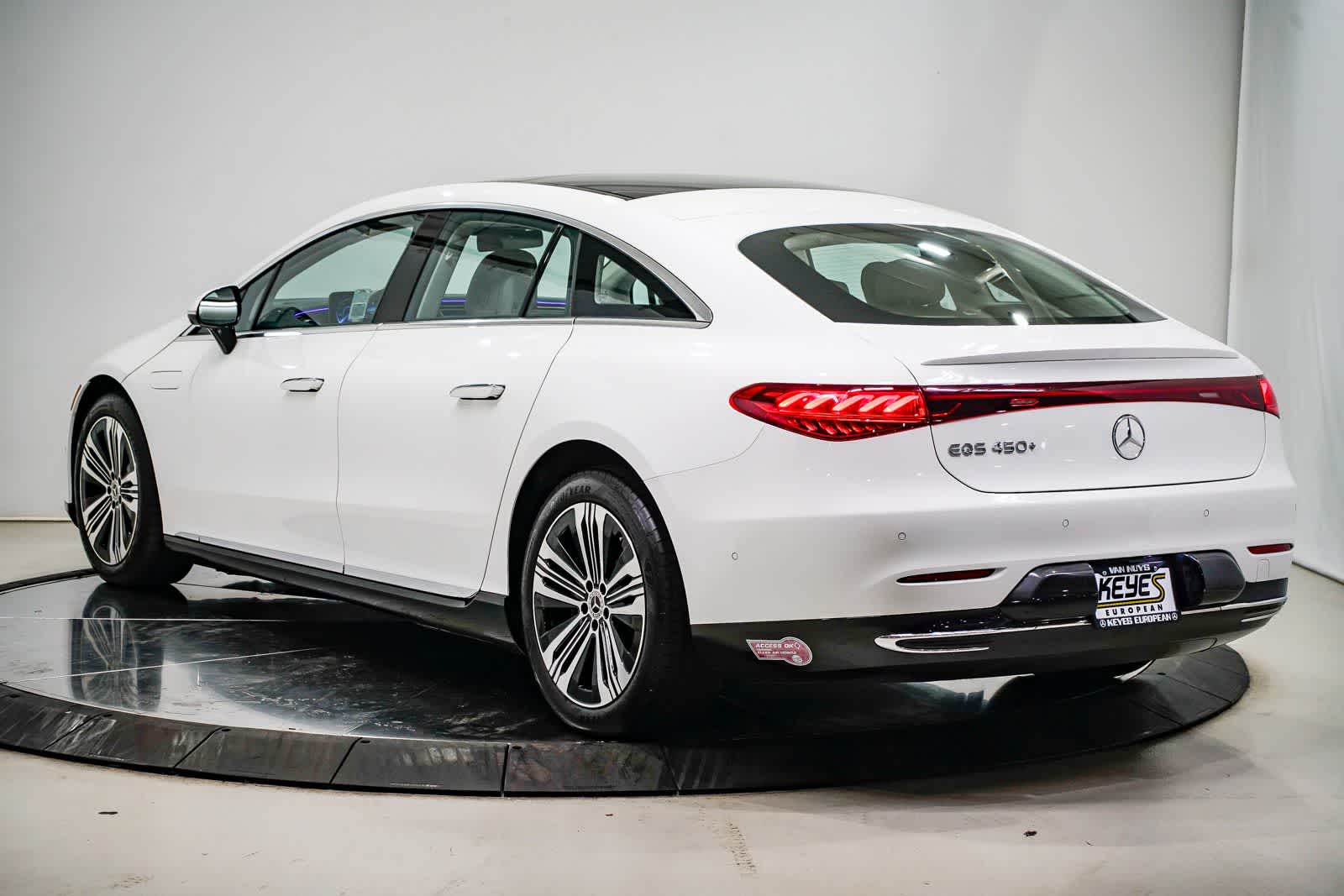 Thumbnail: 2023 Mercedes-Benz EQS - 2