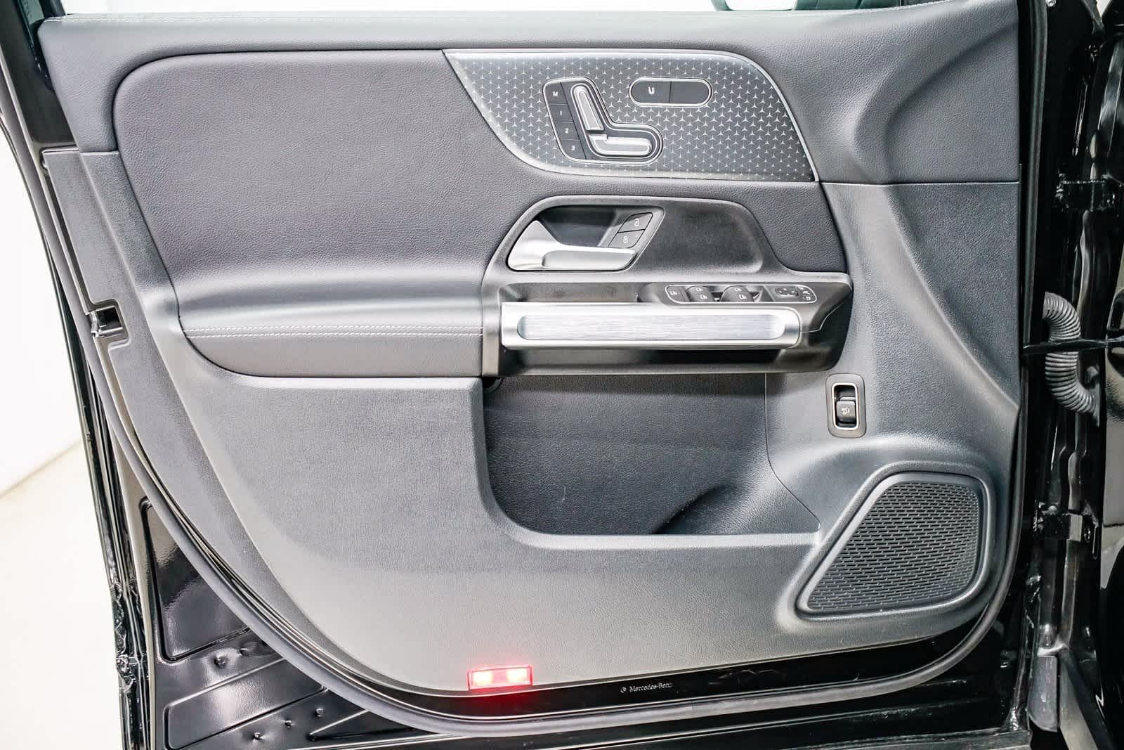 Thumbnail: 2025 Mercedes-Benz GLB - 18