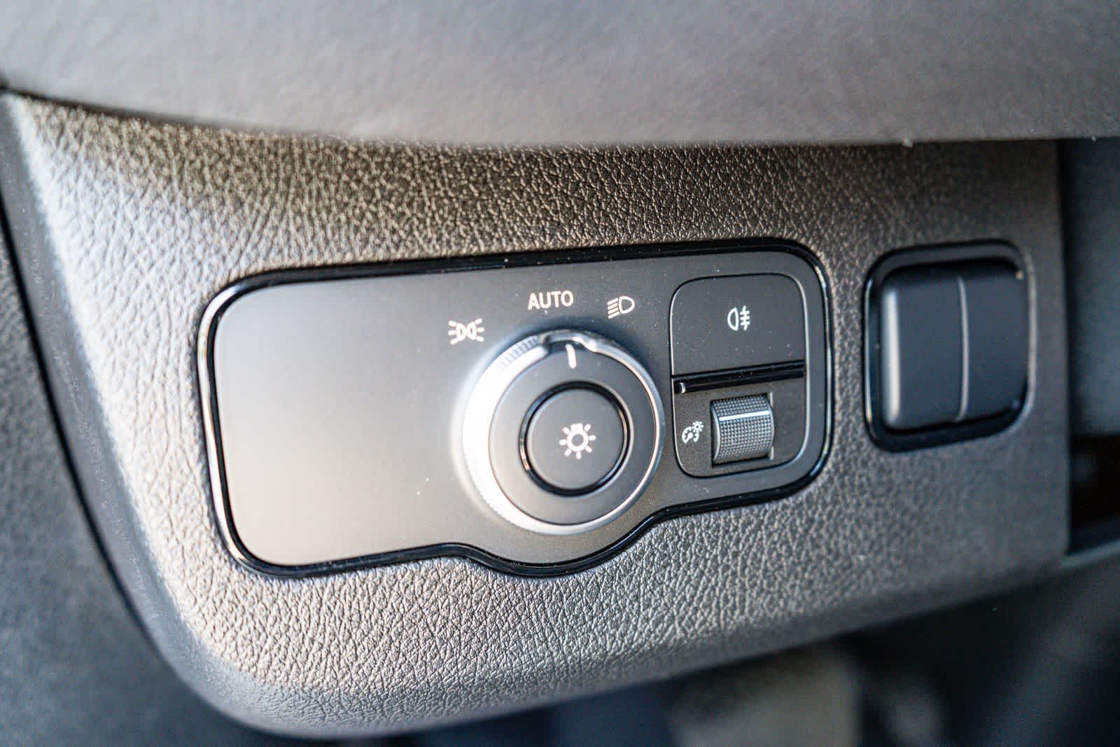 Thumbnail: 2026 Mercedes-Benz Sprinter - 23