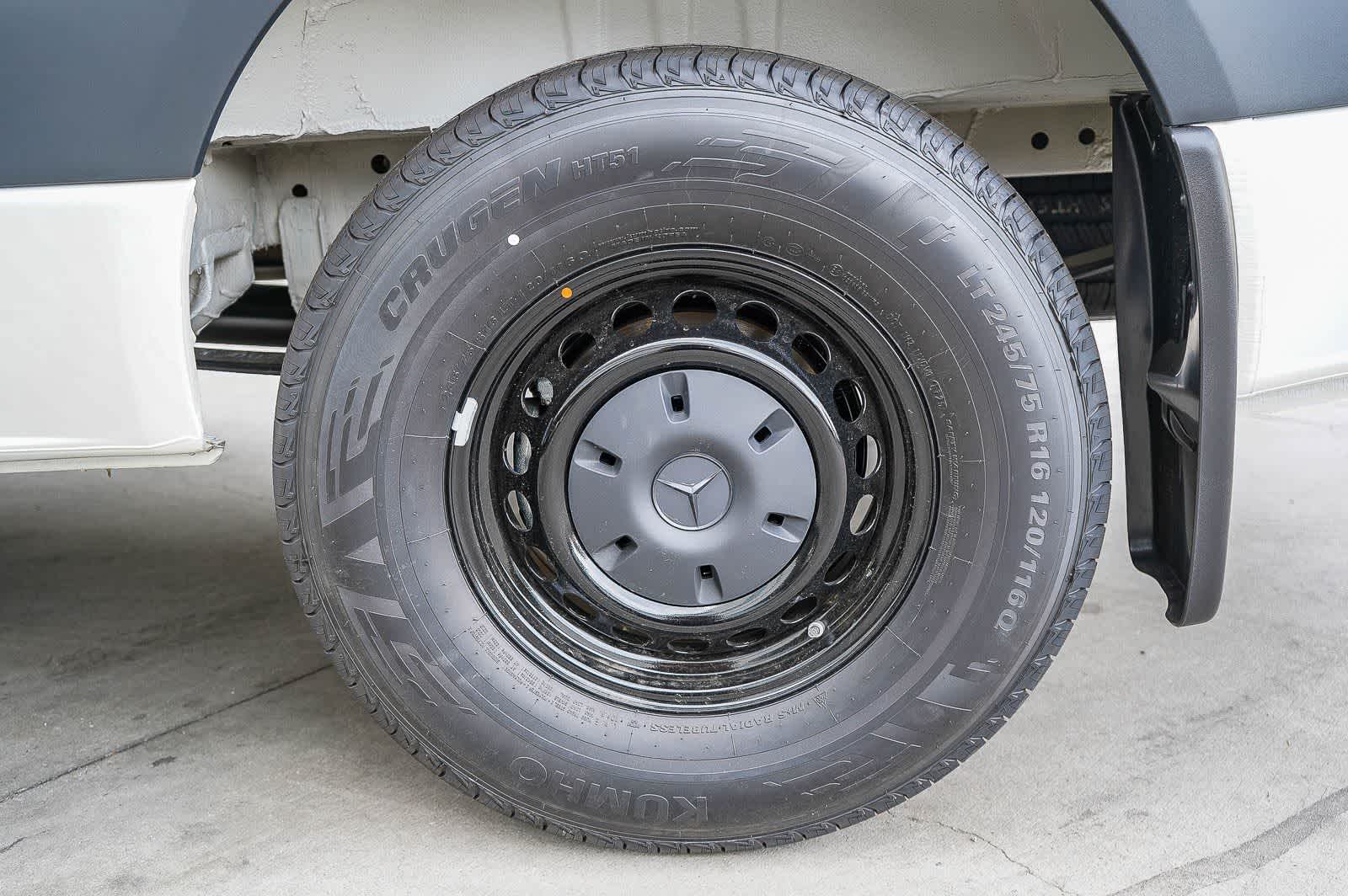 Thumbnail: 2026 Mercedes-Benz Sprinter - 8