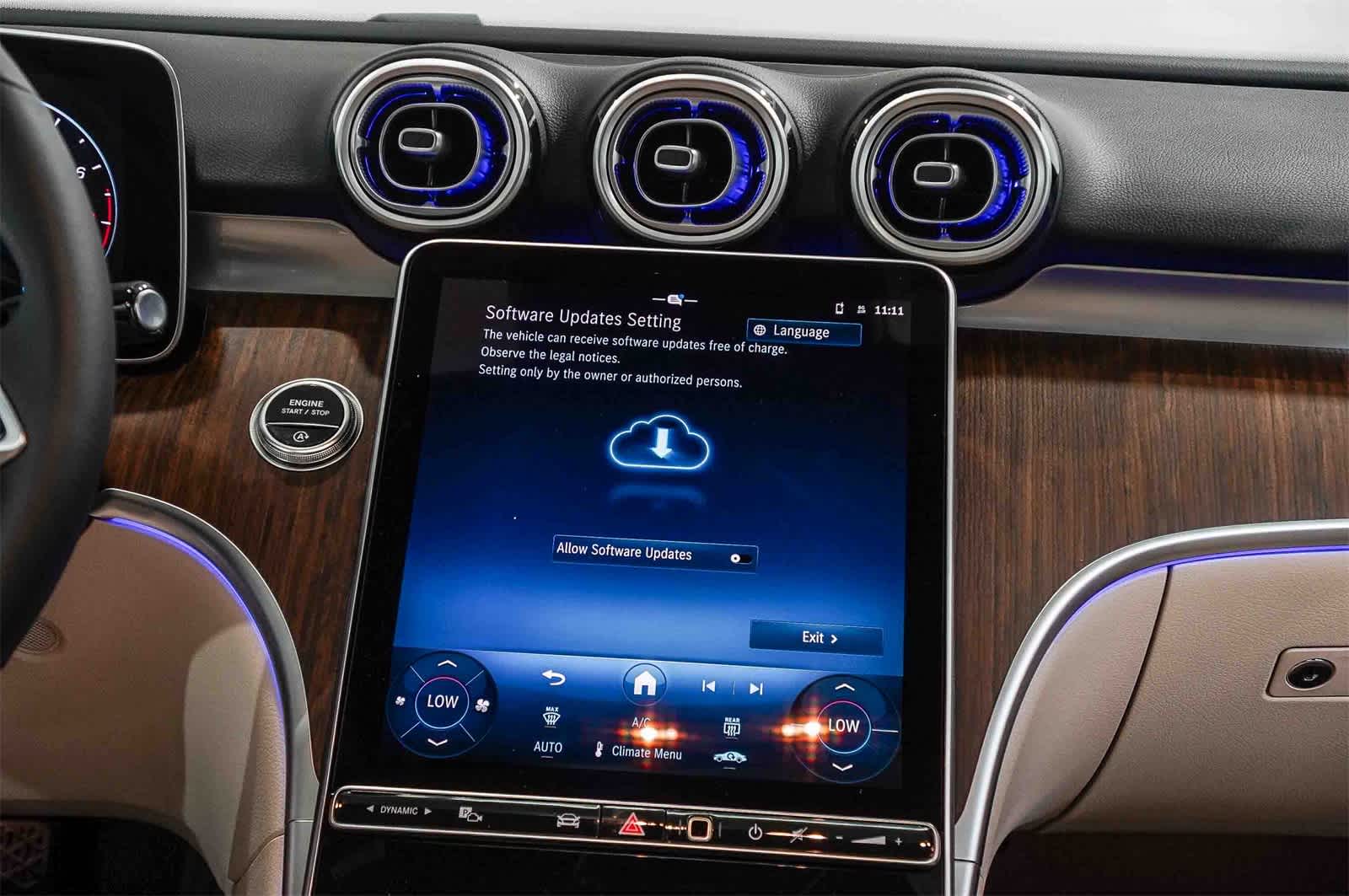 Thumbnail: 2025 Mercedes-Benz C-Class - 14