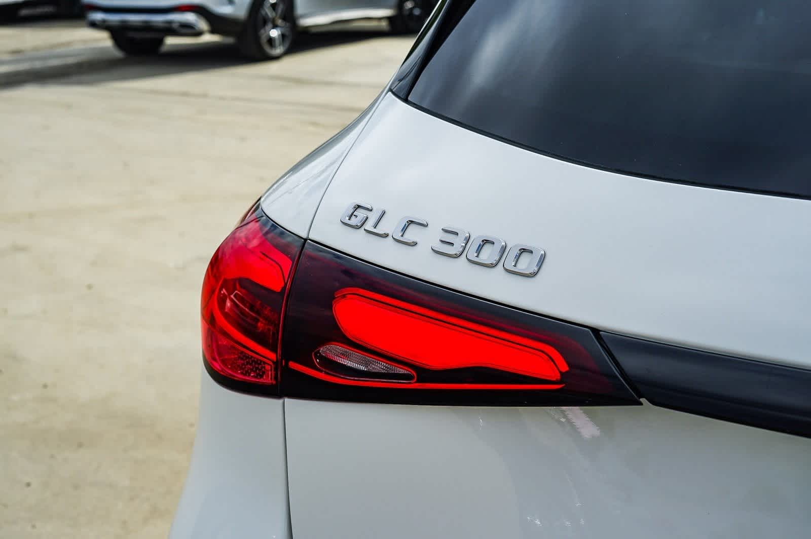 Thumbnail: 2026 Mercedes-Benz GLC - 10