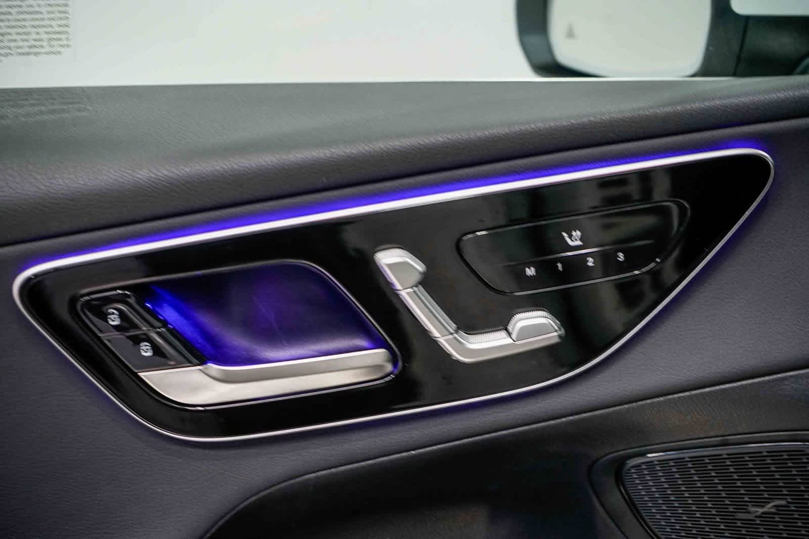 Thumbnail: 2025 Mercedes-Benz GLC - 20