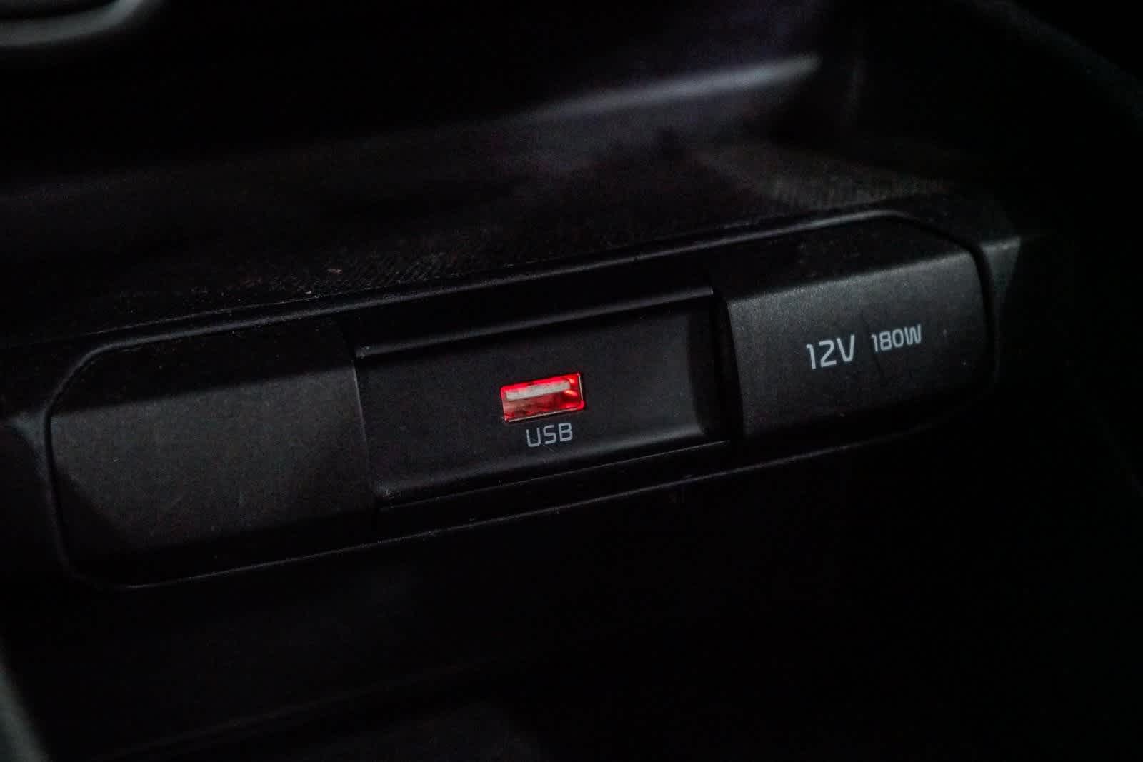 Thumbnail: 2021 Kia Rio - 21