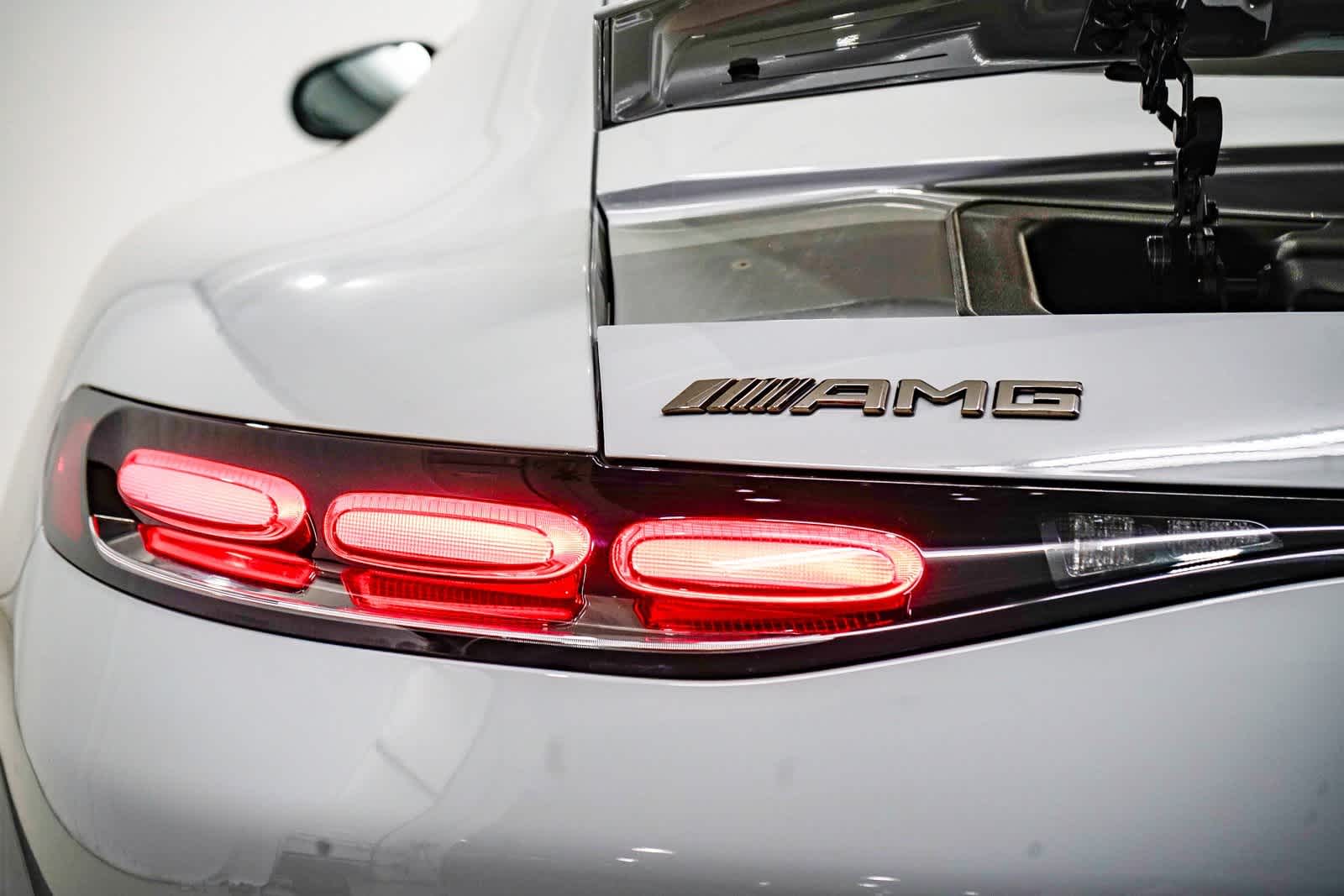 Thumbnail: 2025 Mercedes-Benz AMG GT - 9