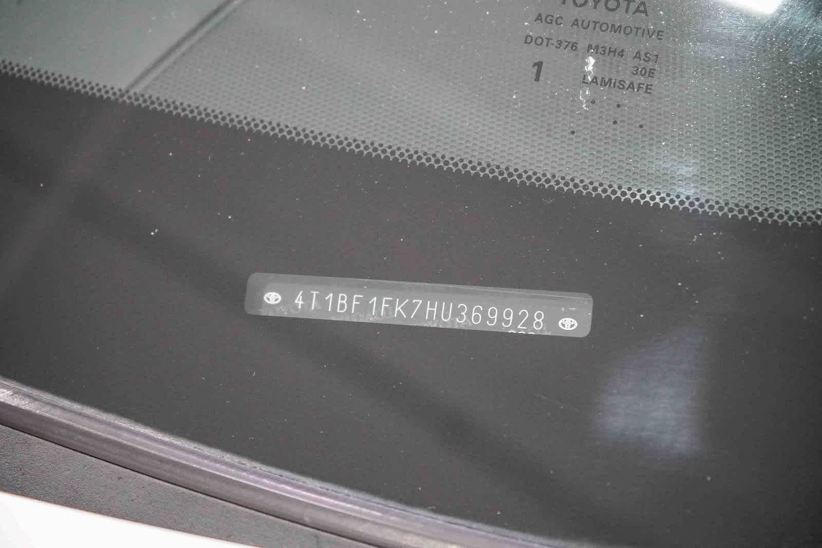 Thumbnail: 2017 Toyota Camry - 28