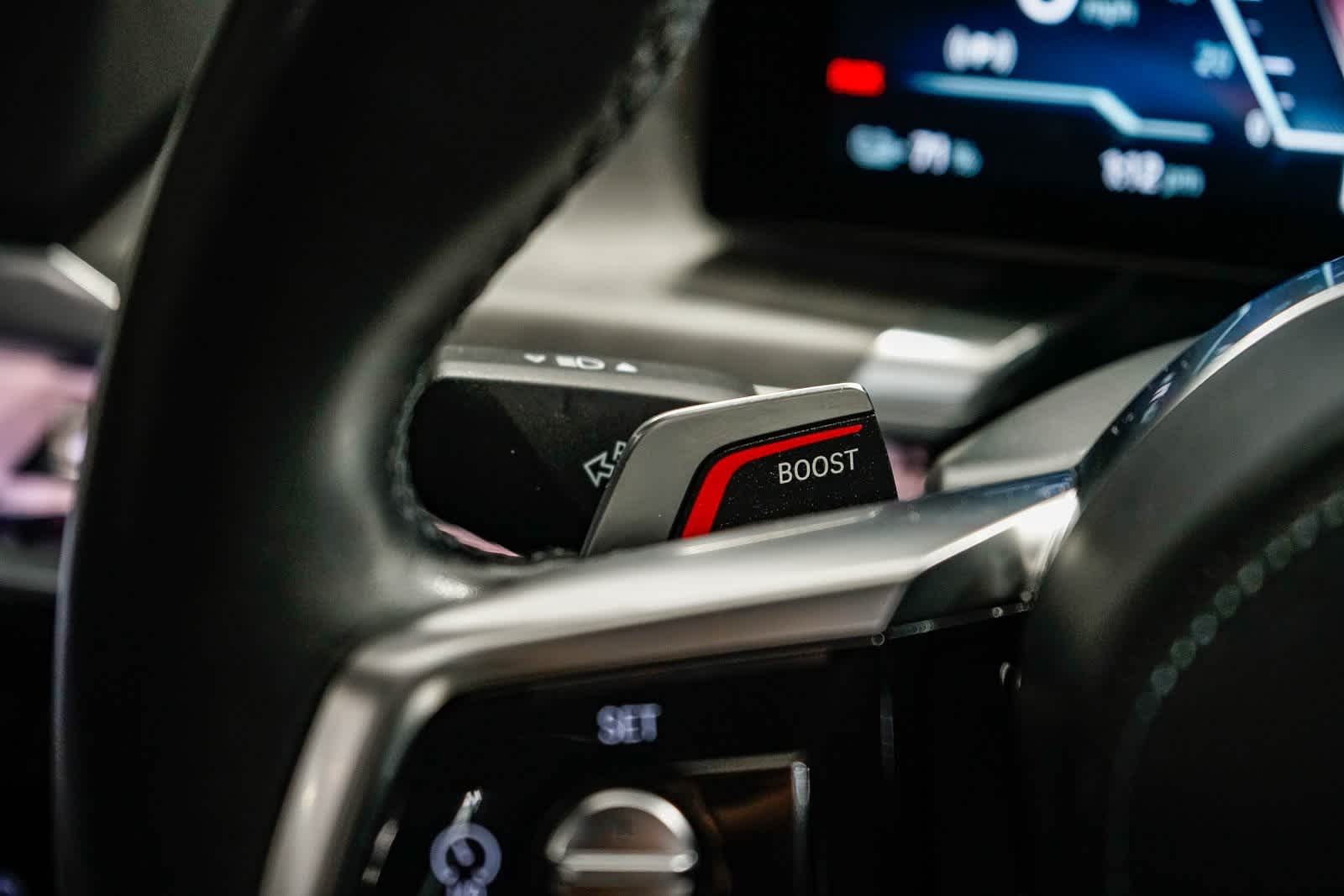 Thumbnail: 2023 BMW i7 - 25