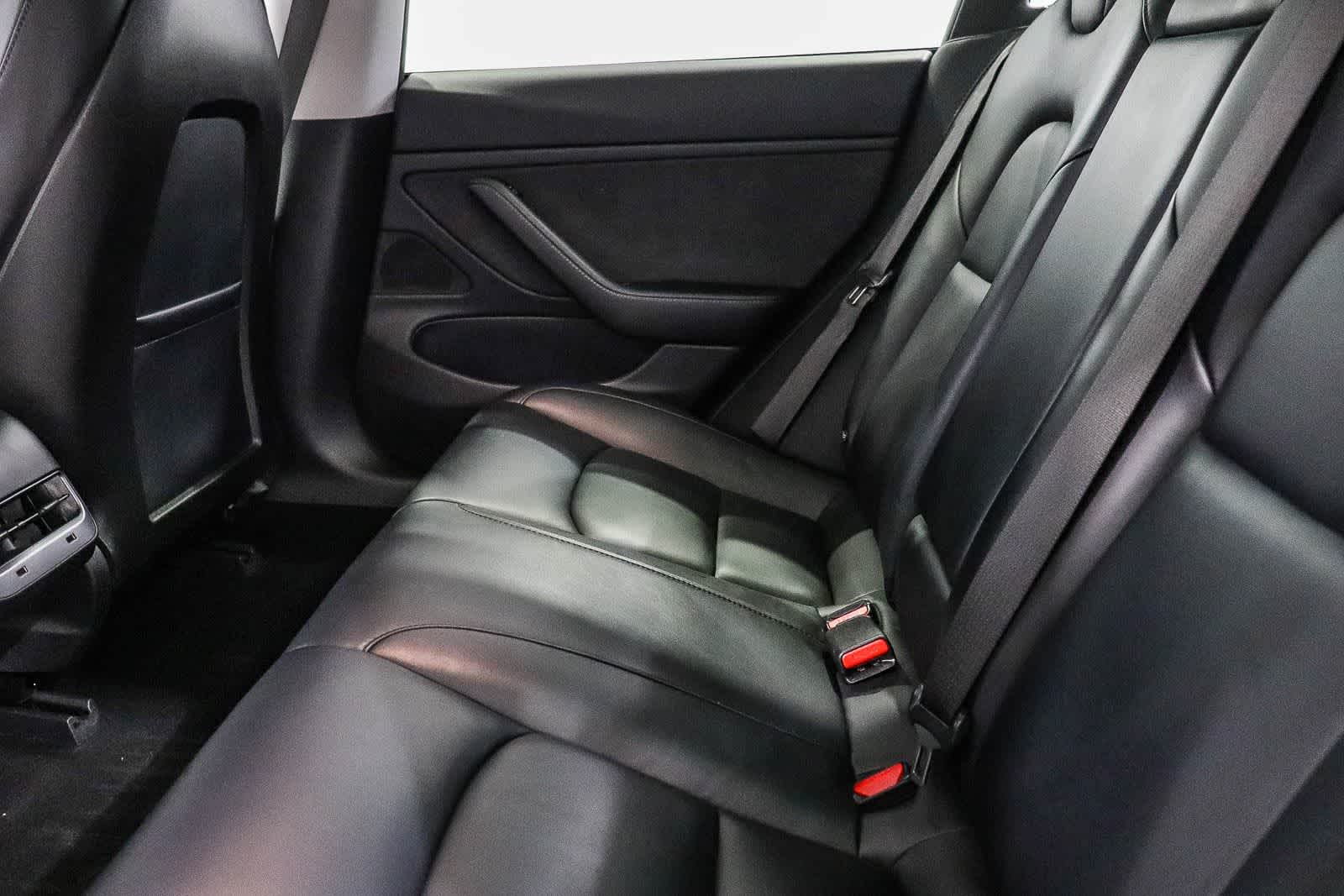 Thumbnail: 2018 Tesla Model 3 - 19