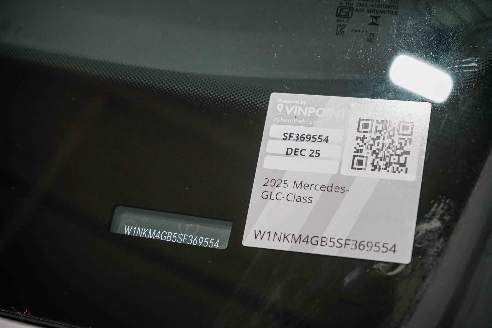 Thumbnail: 2025 Mercedes-Benz GLC - 29