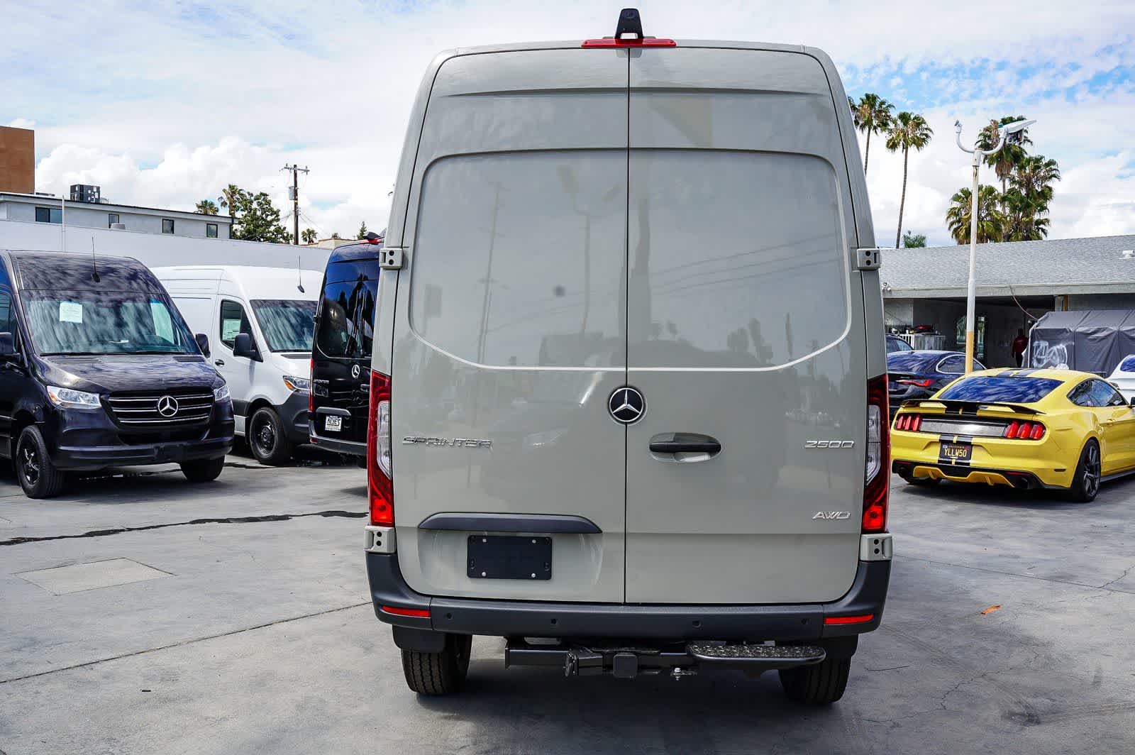 Thumbnail: 2026 Mercedes-Benz Sprinter - 5