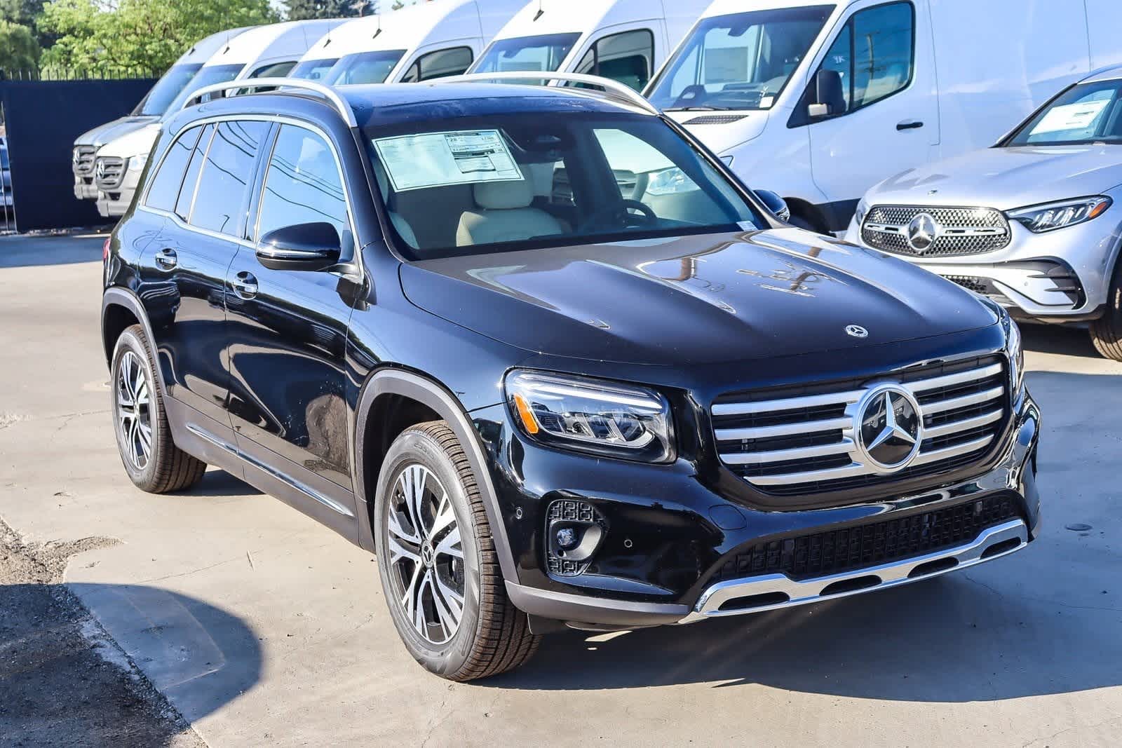 Thumbnail: 2026 Mercedes-Benz GLB - 3