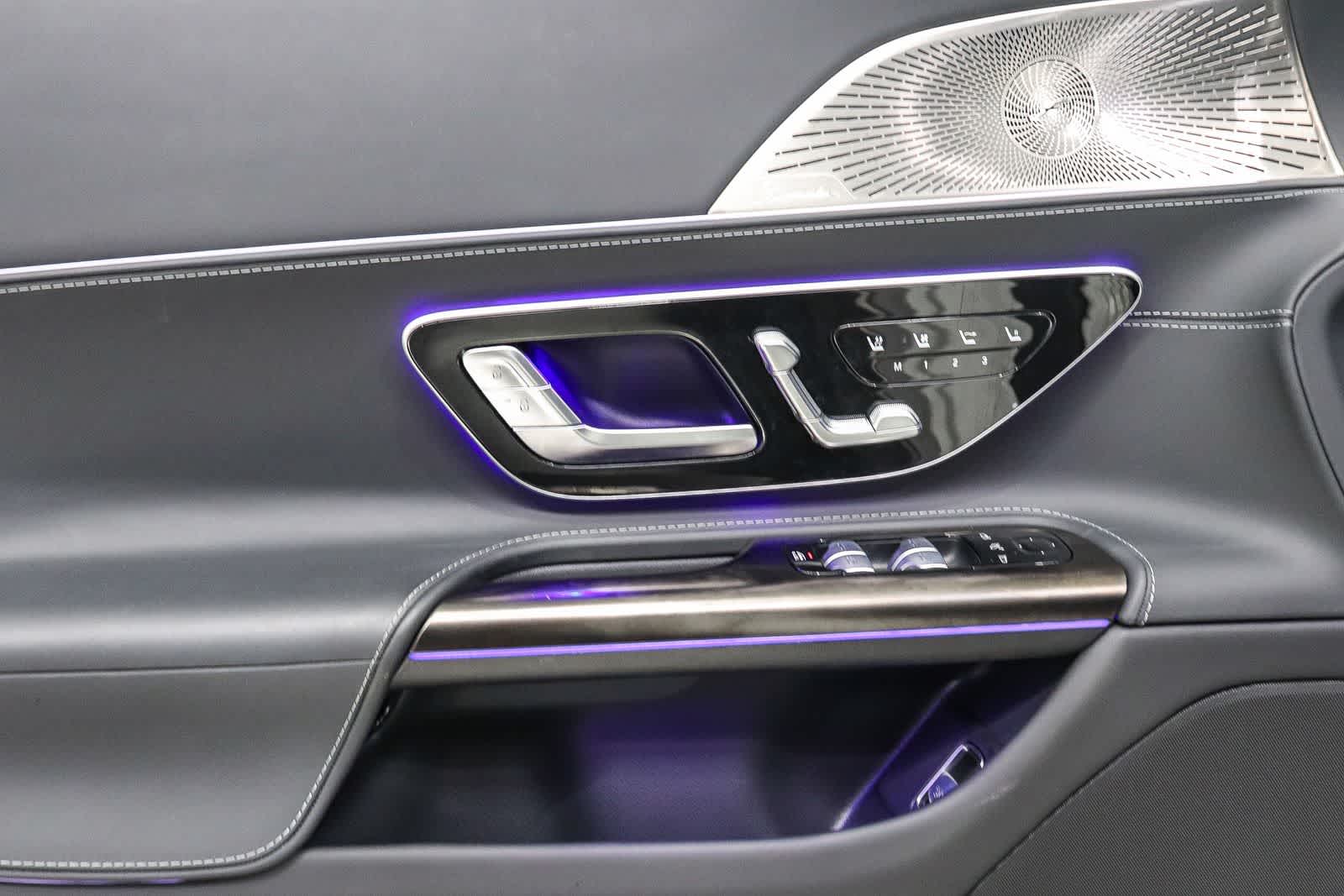Thumbnail: 2022 Mercedes-Benz SL-Class - 25