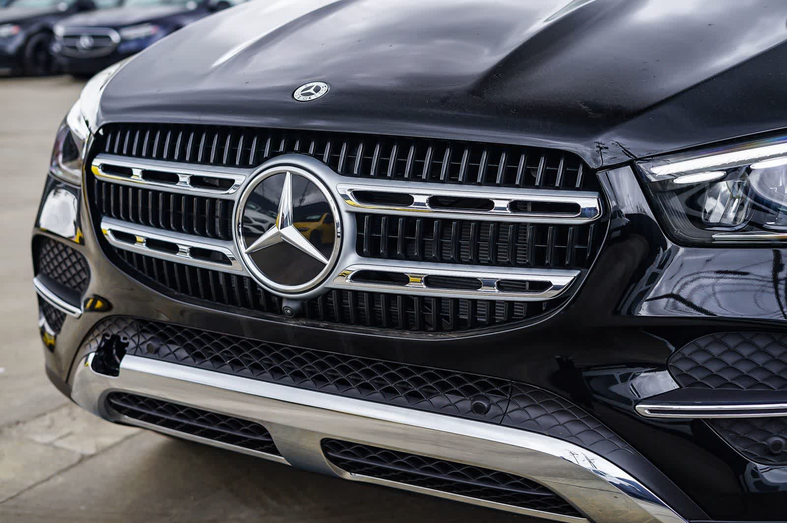 Thumbnail: 2026 Mercedes-Benz GLE - 8