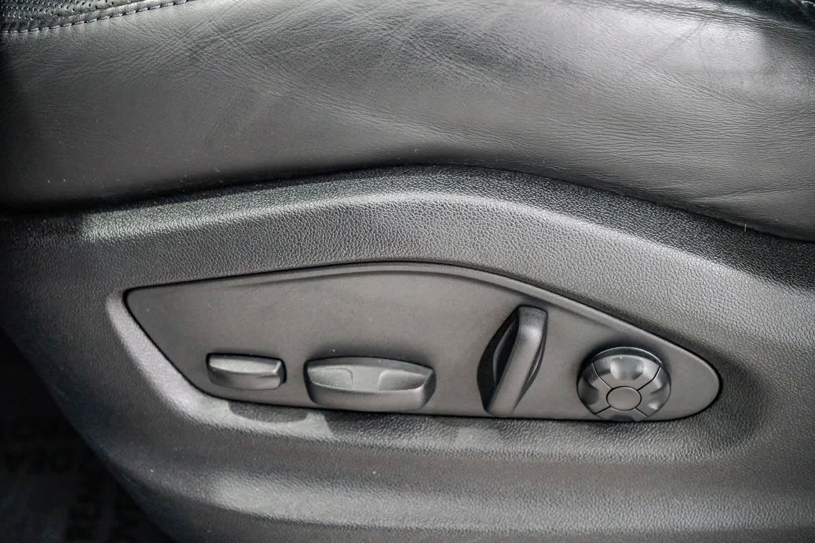 Thumbnail: 2023 Porsche Cayenne - 21