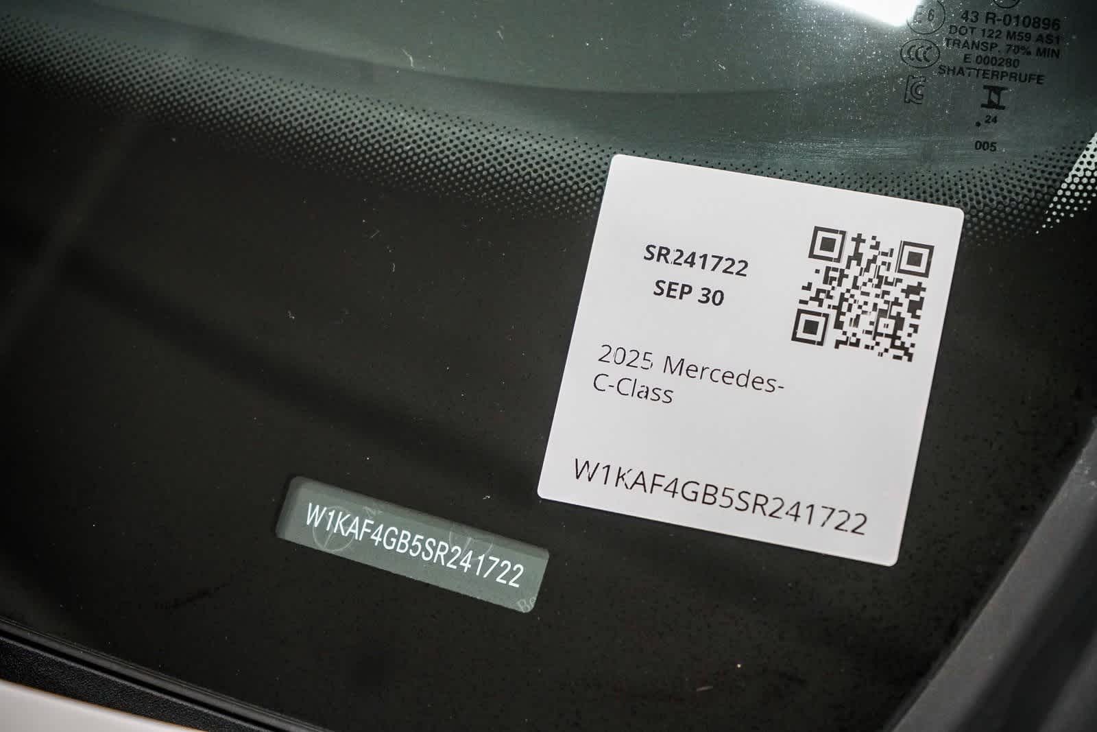 Thumbnail: 2025 Mercedes-Benz C-Class - 29