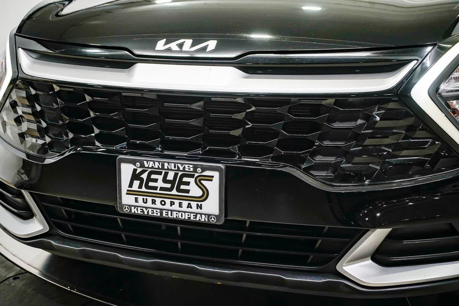 Thumbnail: 2023 Kia Sportage - 8