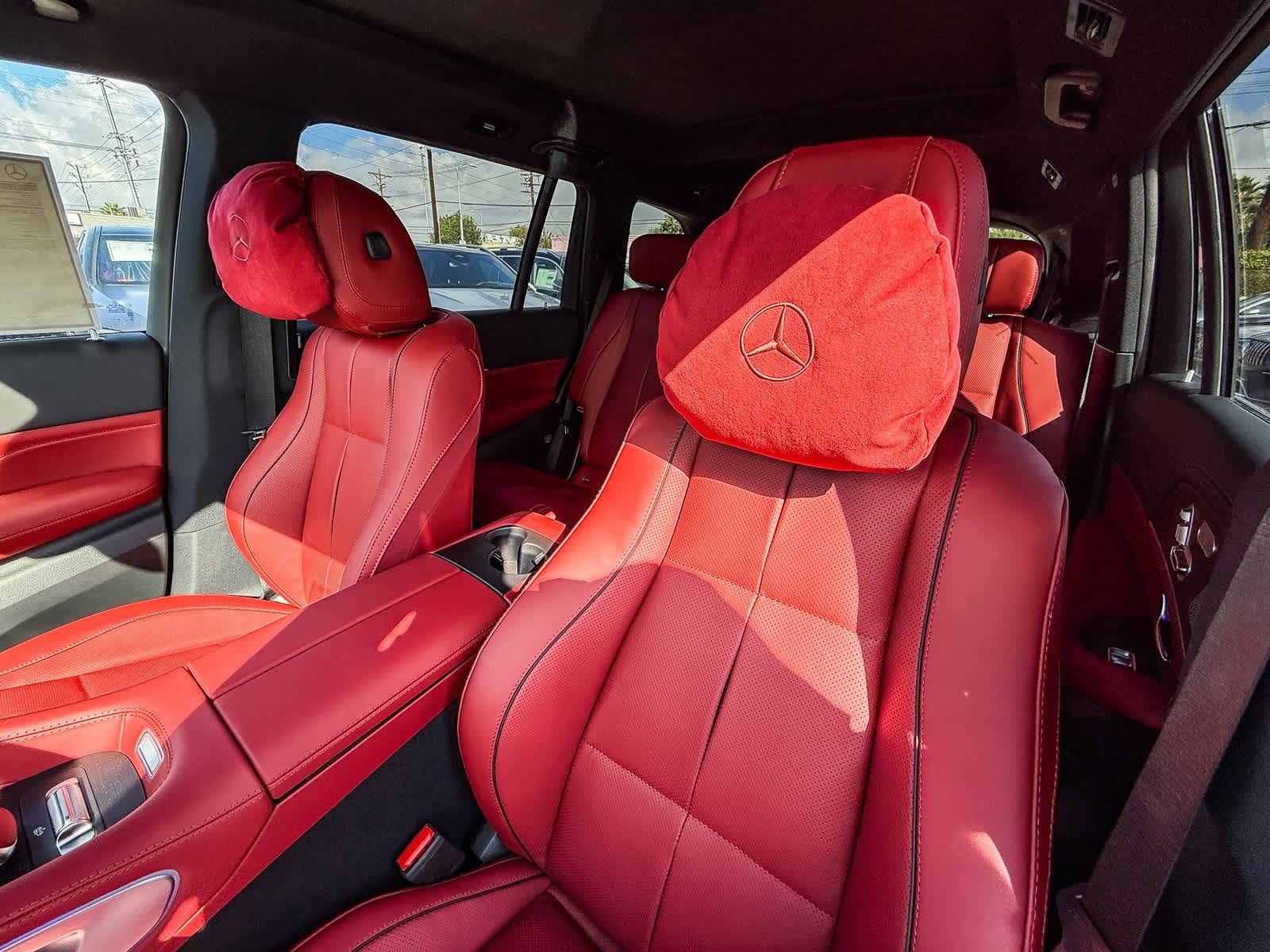 Thumbnail: 2026 Mercedes-Benz GLS - 26