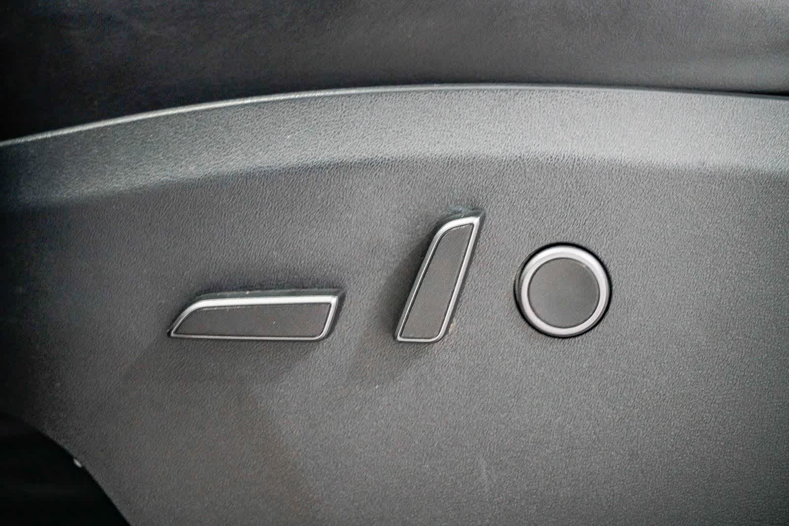 Thumbnail: 2023 Tesla Model Y - 20