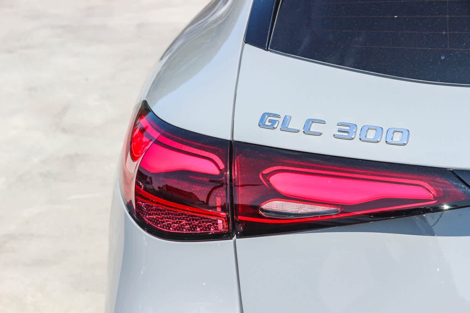 Thumbnail: 2026 Mercedes-Benz GLC - 7