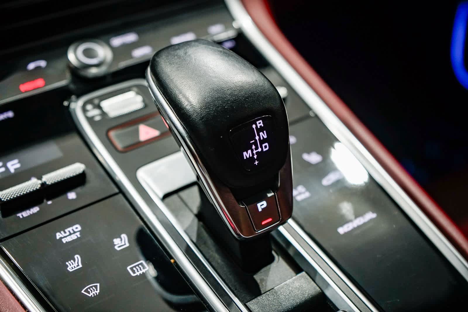 Thumbnail: 2018 Porsche Panamera - 22