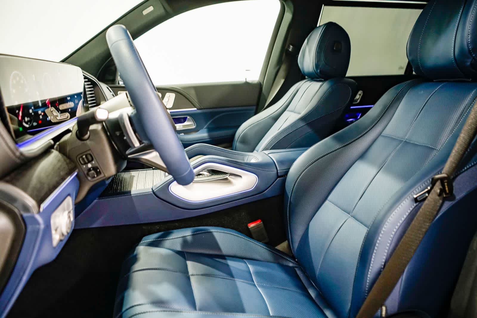 Thumbnail: 2026 Mercedes-Benz GLS - 17