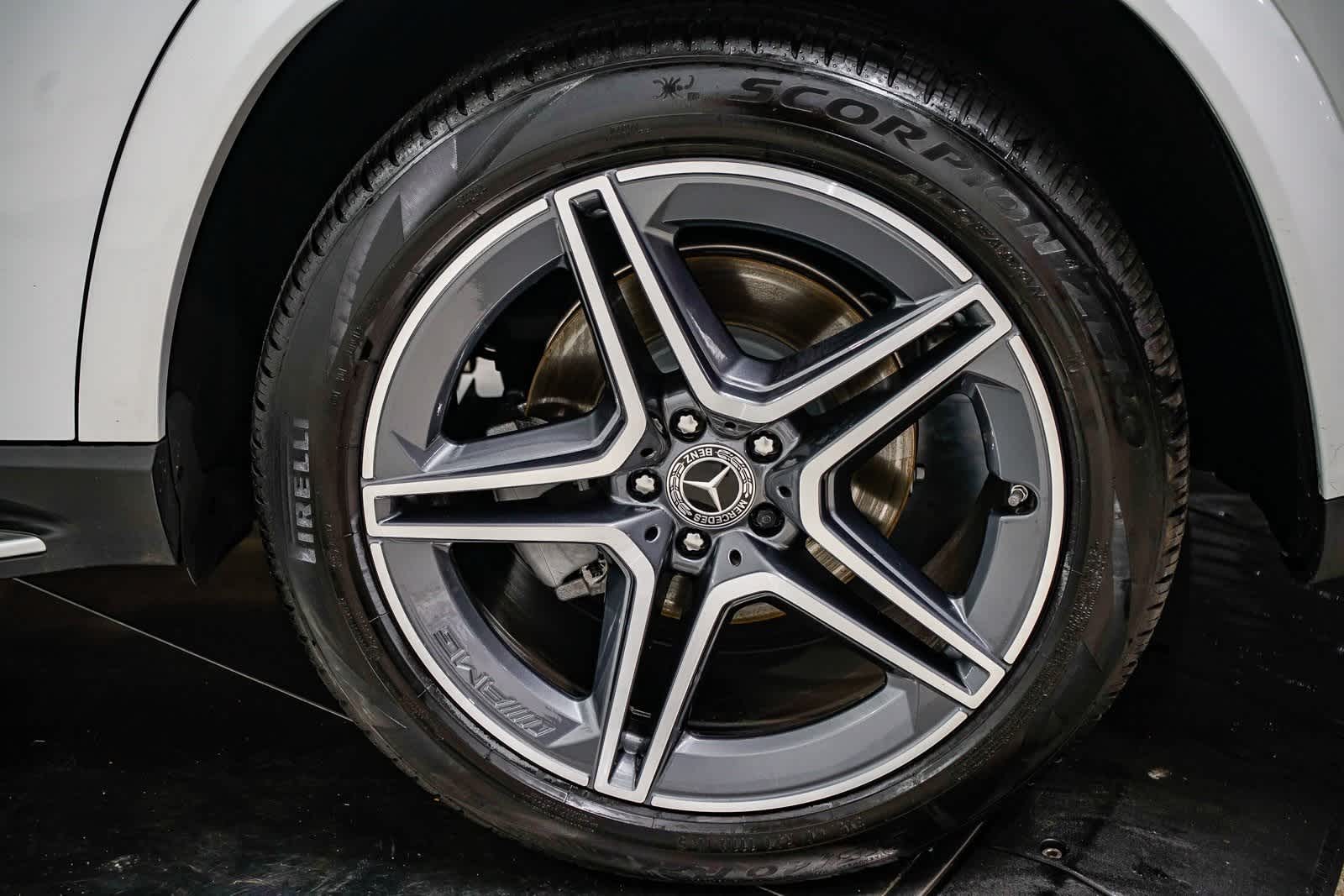 Thumbnail: 2025 Mercedes-Benz GLS - 10