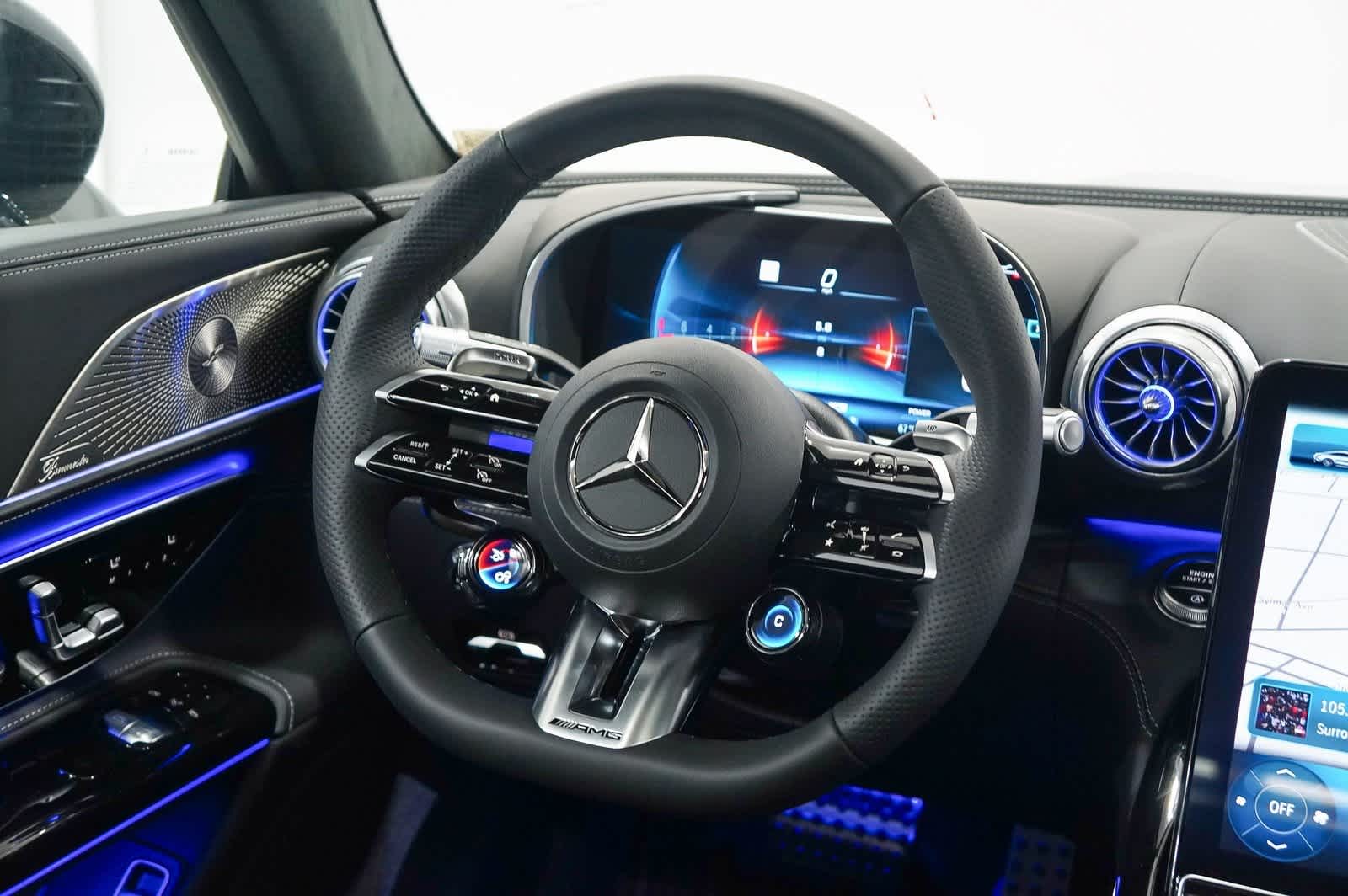 Thumbnail: 2025 Mercedes-Benz AMG GT - 16