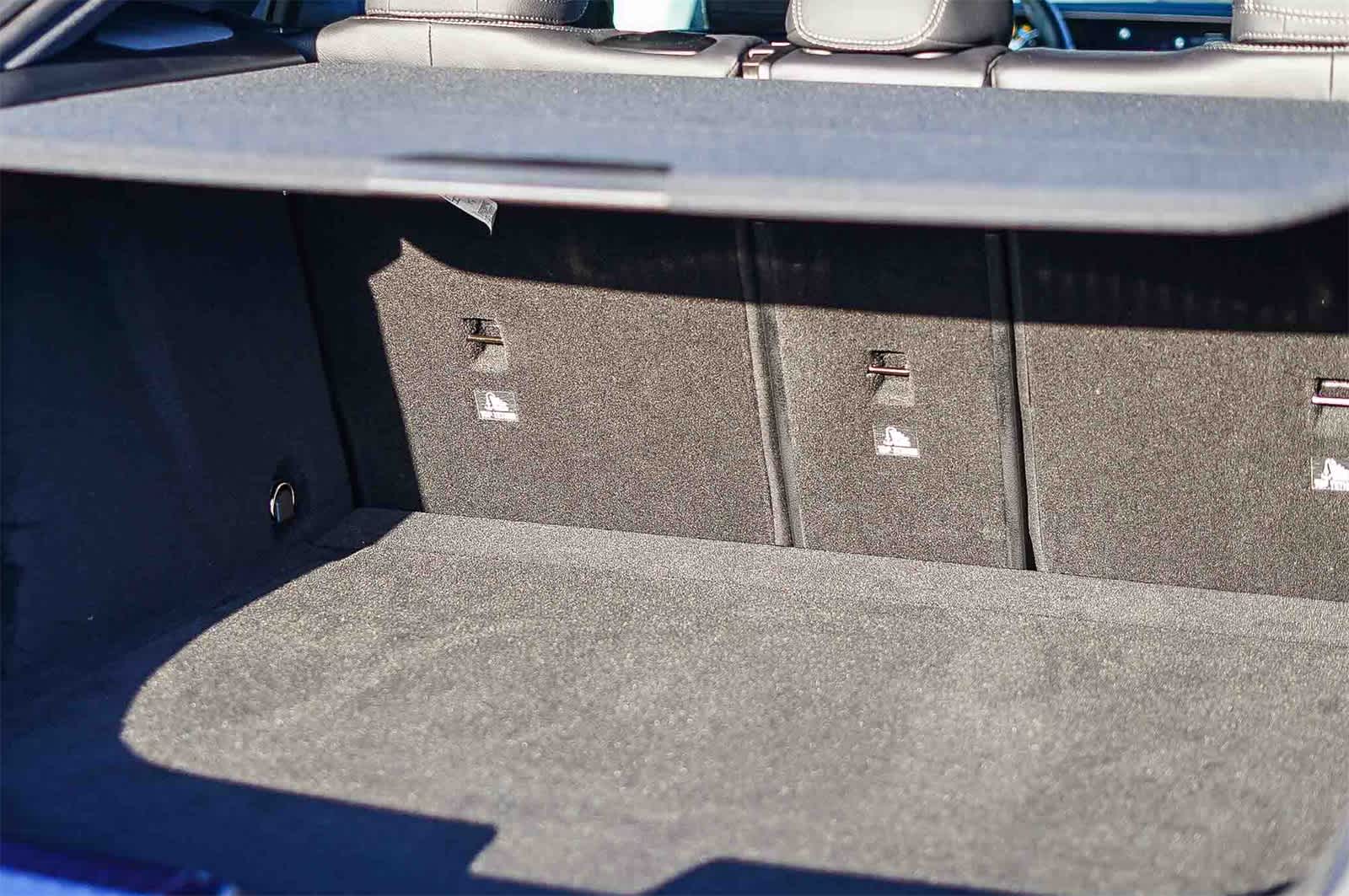 Thumbnail: 2026 Mercedes-Benz GLE - 29