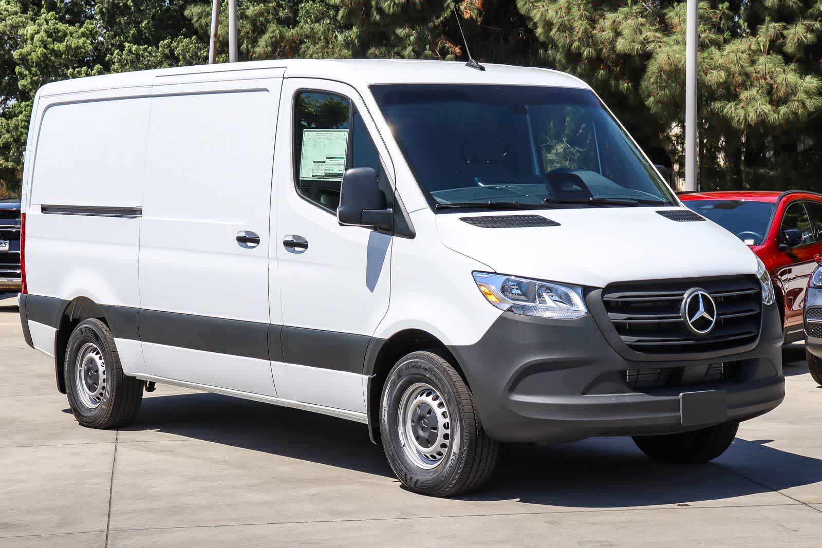 Thumbnail: 2026 Mercedes-Benz Sprinter - 5