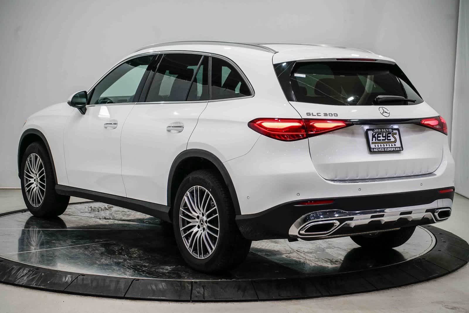 Thumbnail: 2025 Mercedes-Benz GLC - 2