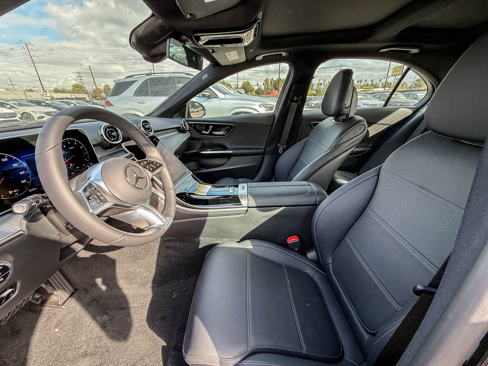 Thumbnail: 2025 Mercedes-Benz C-Class - 20