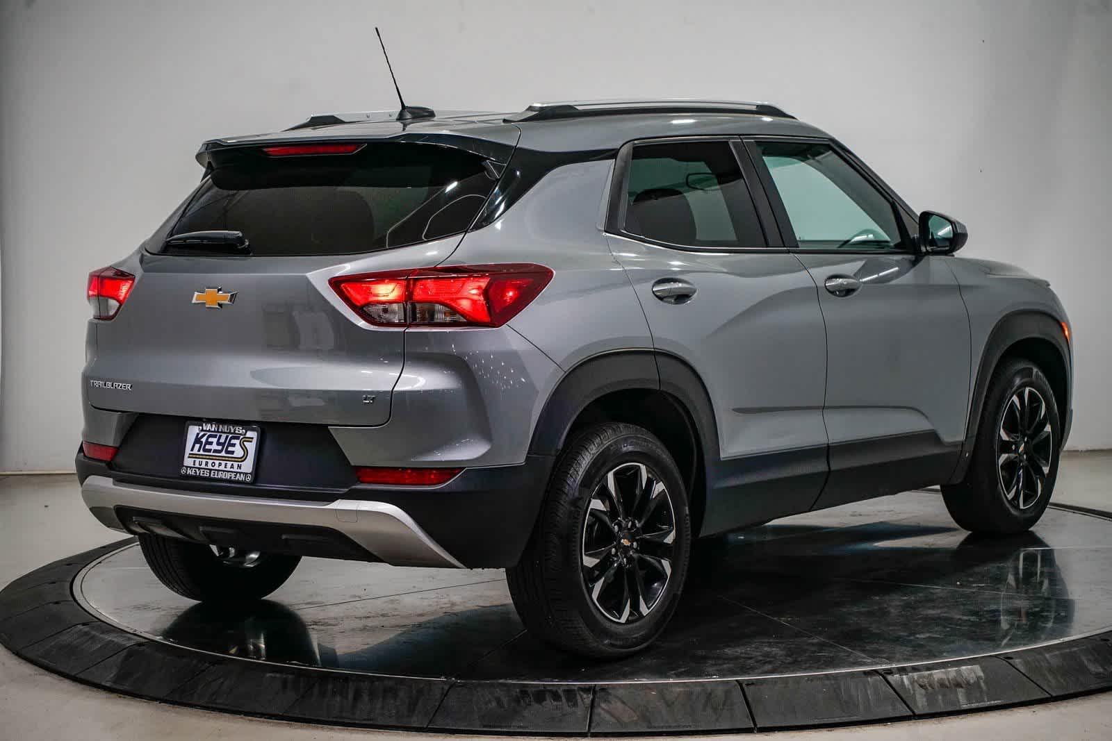 Thumbnail: 2023 Chevrolet TrailBlazer - 4