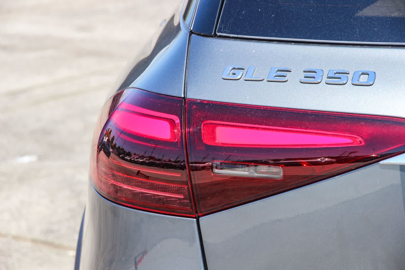 Thumbnail: 2026 Mercedes-Benz GLE - 7