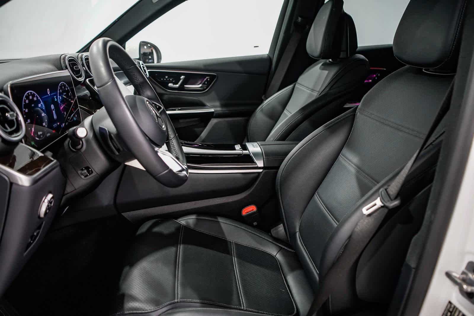 Thumbnail: 2025 Mercedes-Benz GLC - 17