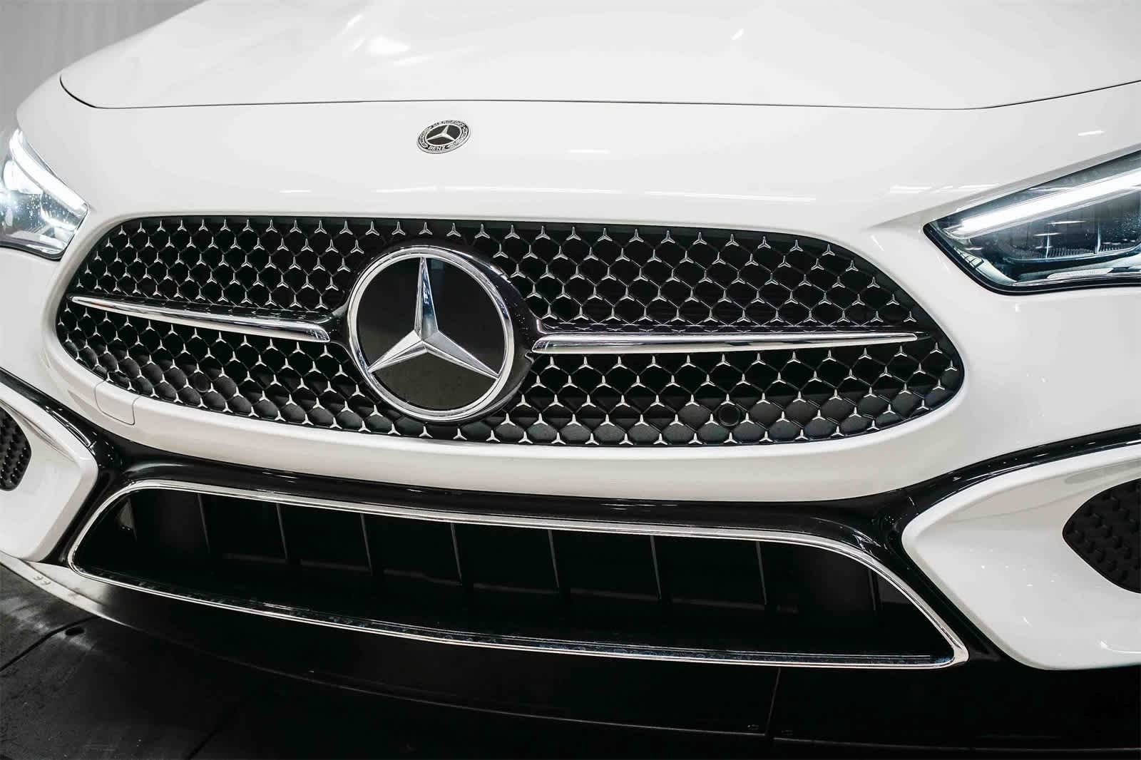 Thumbnail: 2026 Mercedes-Benz CLE - 8