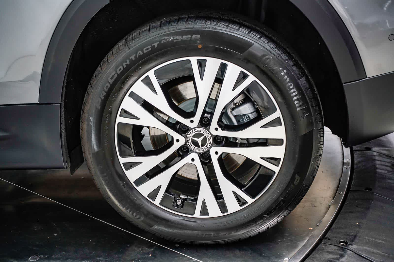 Thumbnail: 2026 Mercedes-Benz GLB - 10