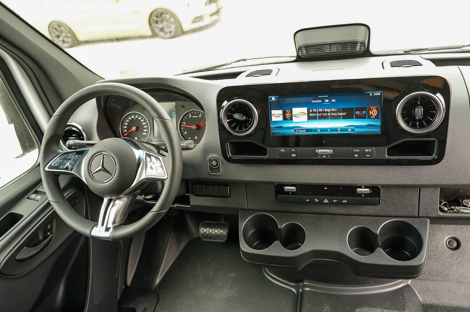 Thumbnail: 2026 Mercedes-Benz Sprinter - 12