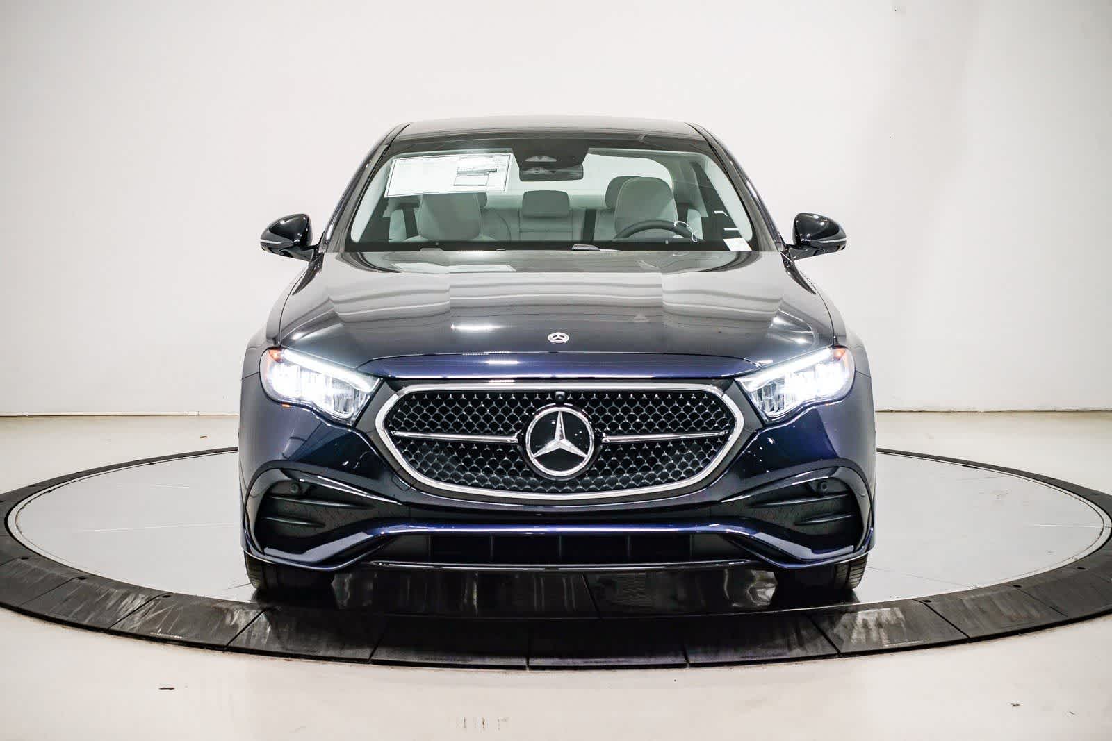 Thumbnail: 2026 Mercedes-Benz E-Class - 6