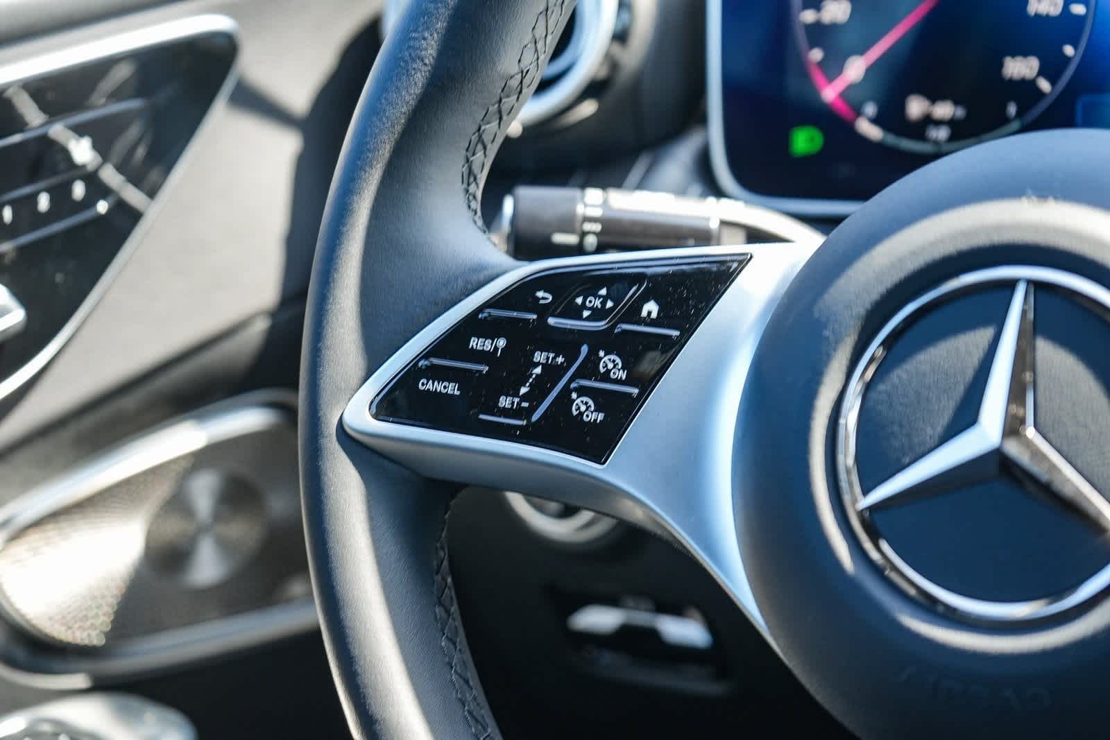 Thumbnail: 2025 Mercedes-Benz C-Class - 20