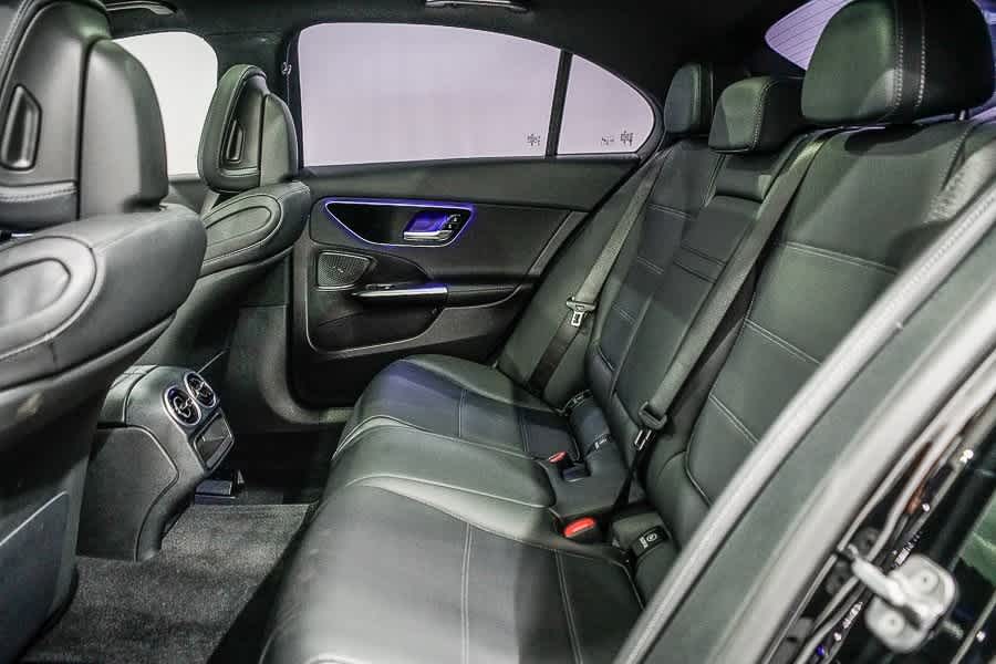 Thumbnail: 2025 Mercedes-Benz C-Class - 18