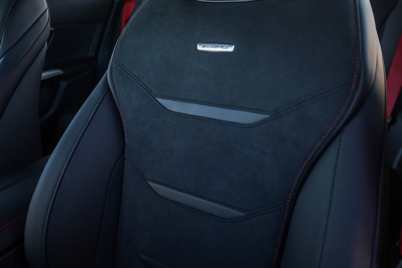 Thumbnail: 2025 Mercedes-Benz GLC - 28