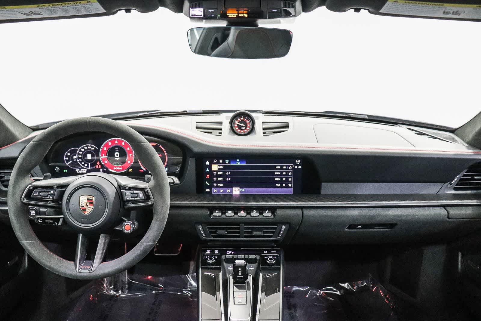 Thumbnail: 2026 Porsche 911 - 13