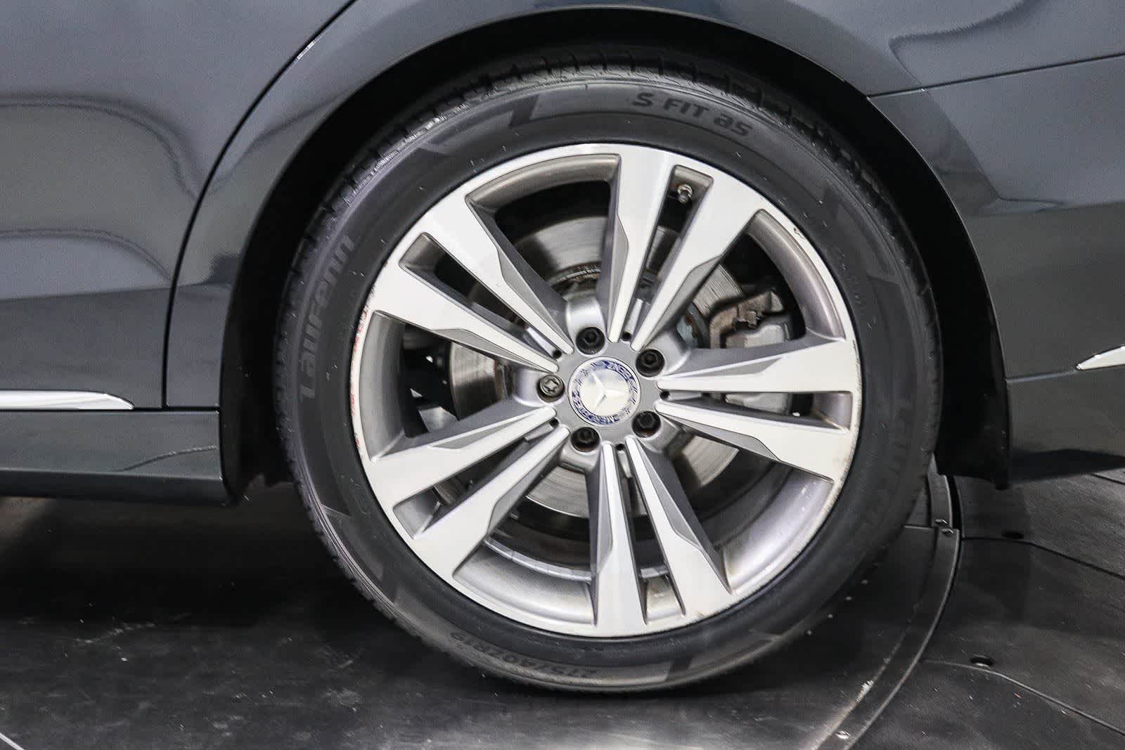 Thumbnail: 2016 Mercedes-Benz S-Class - 10