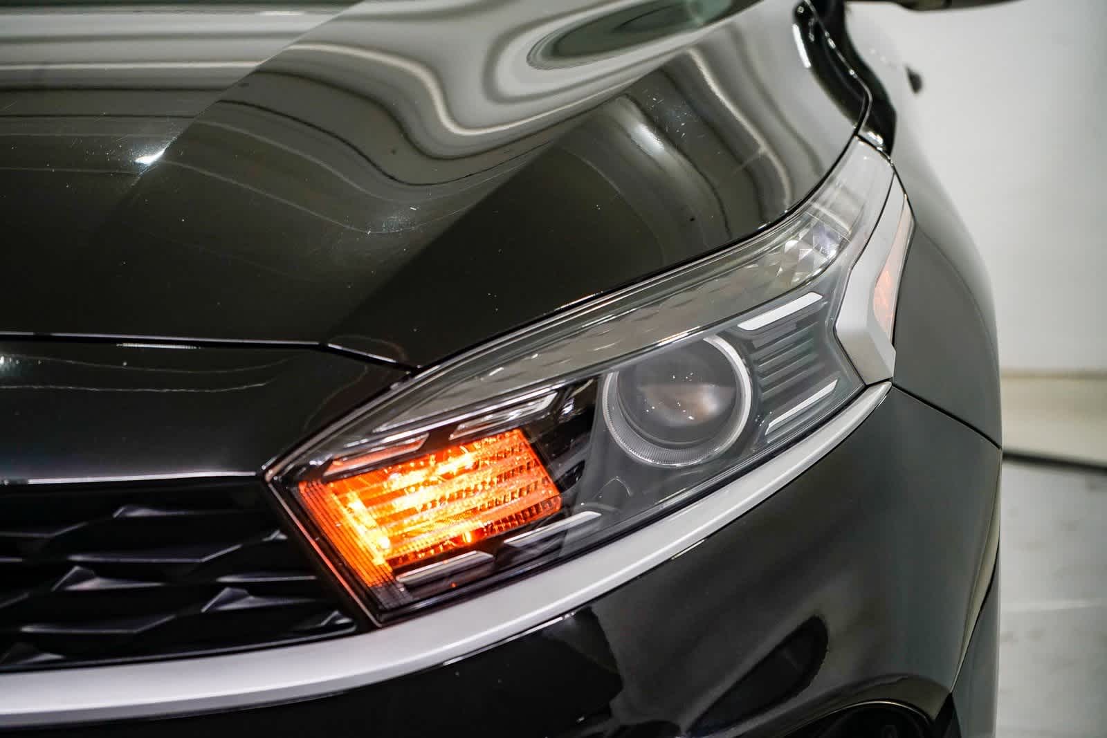 Thumbnail: 2023 Kia Forte - 7