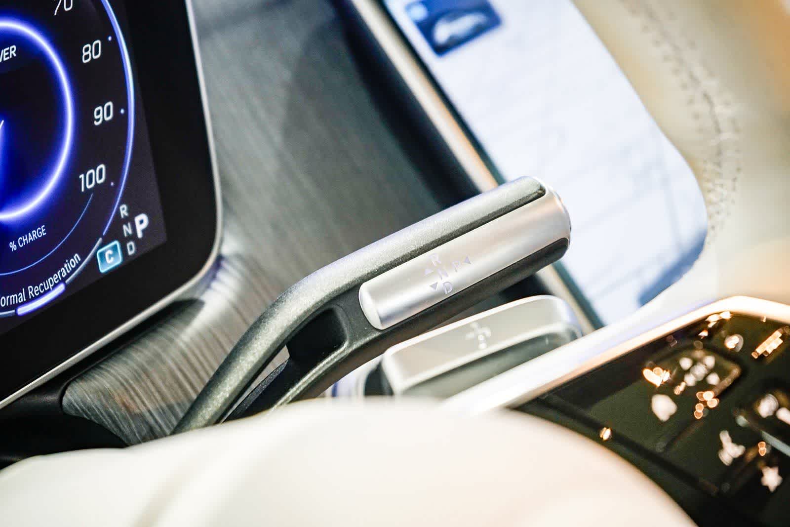 Thumbnail: 2023 Mercedes-Benz EQS - 21