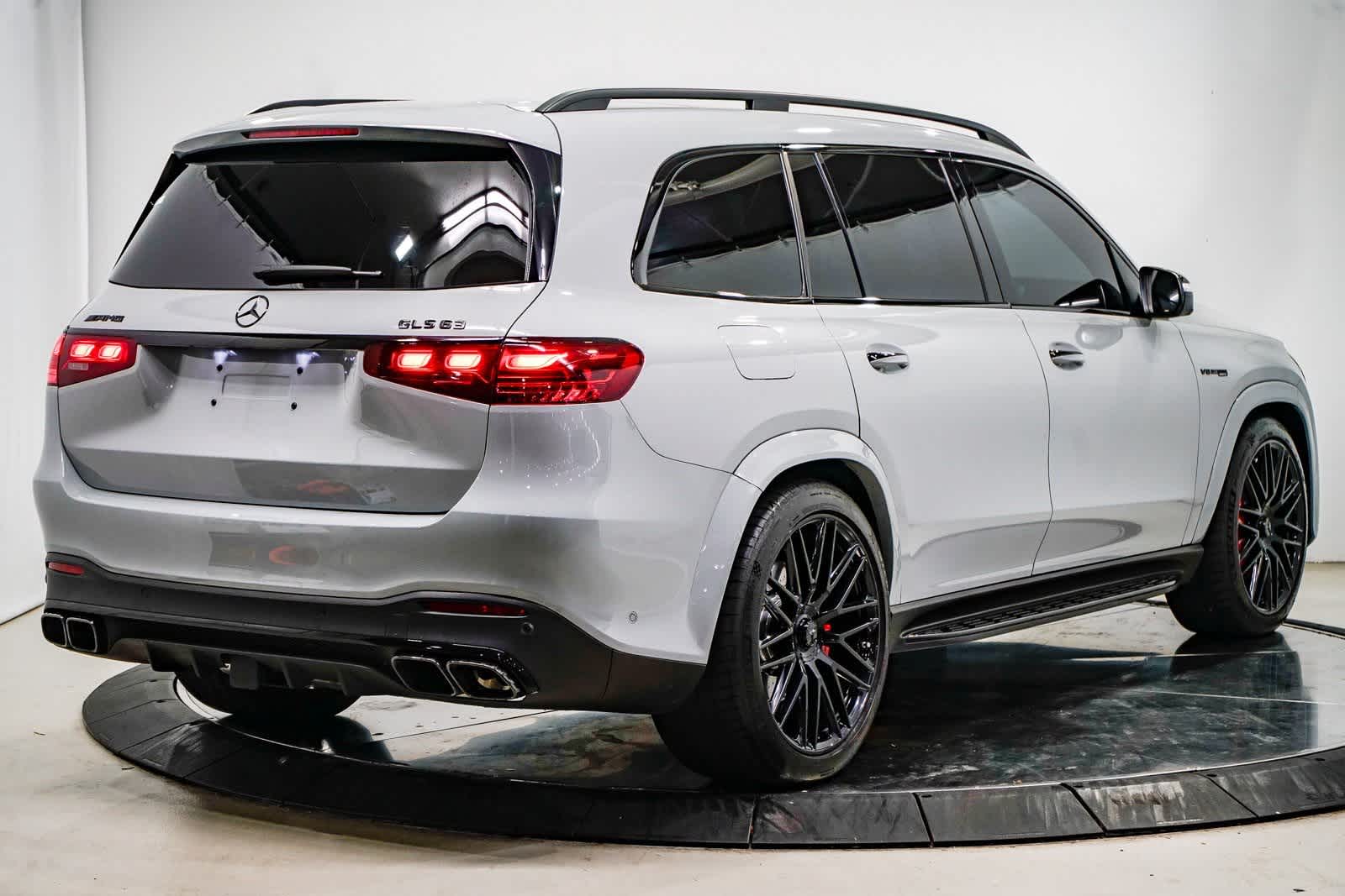 Thumbnail: 2024 Mercedes-Benz GLS - 4