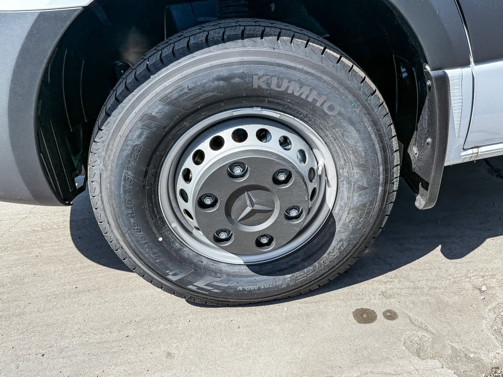 Thumbnail: 2025 Mercedes-Benz Sprinter - 9