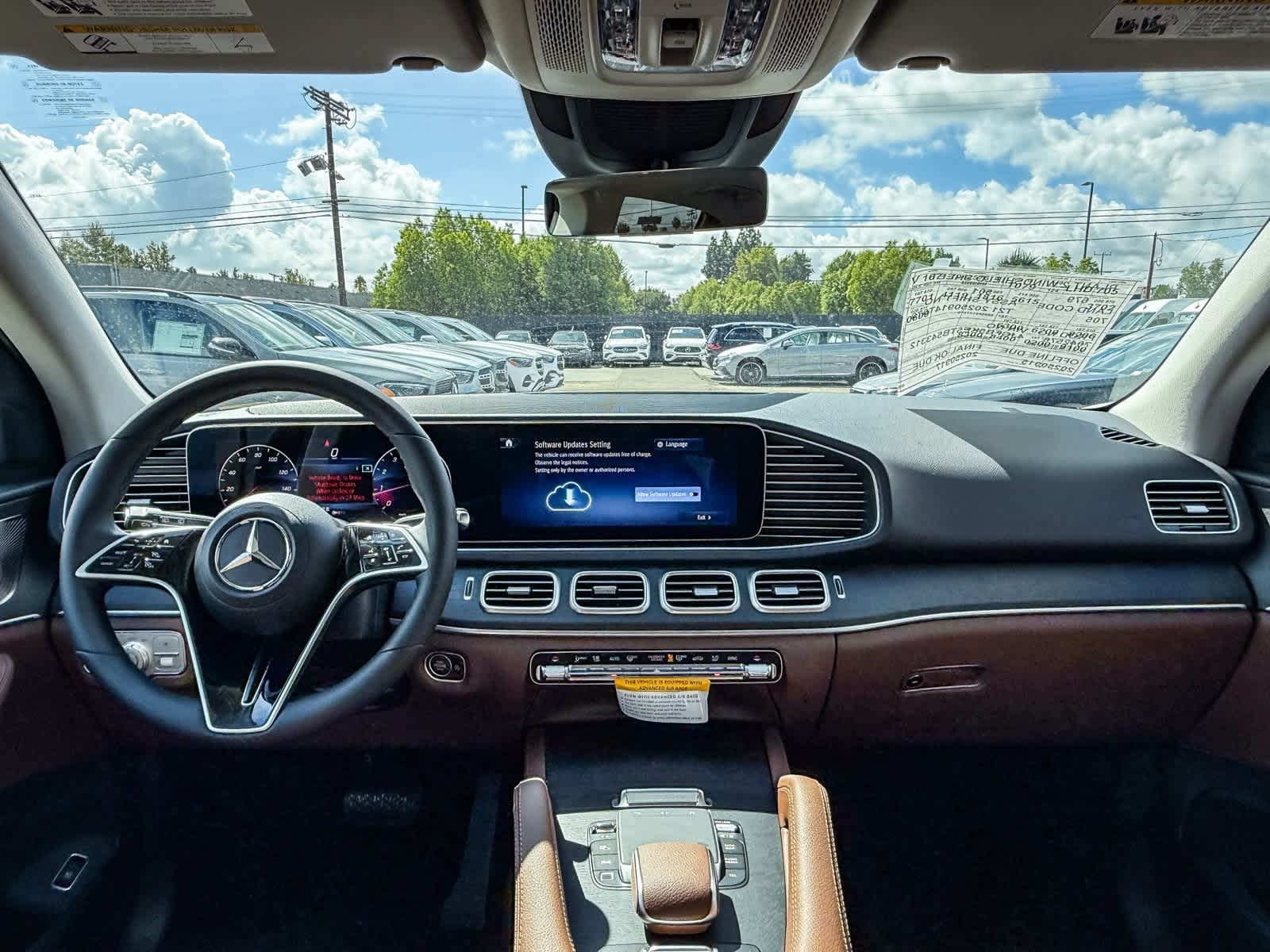 Thumbnail: 2026 Mercedes-Benz GLE - 13