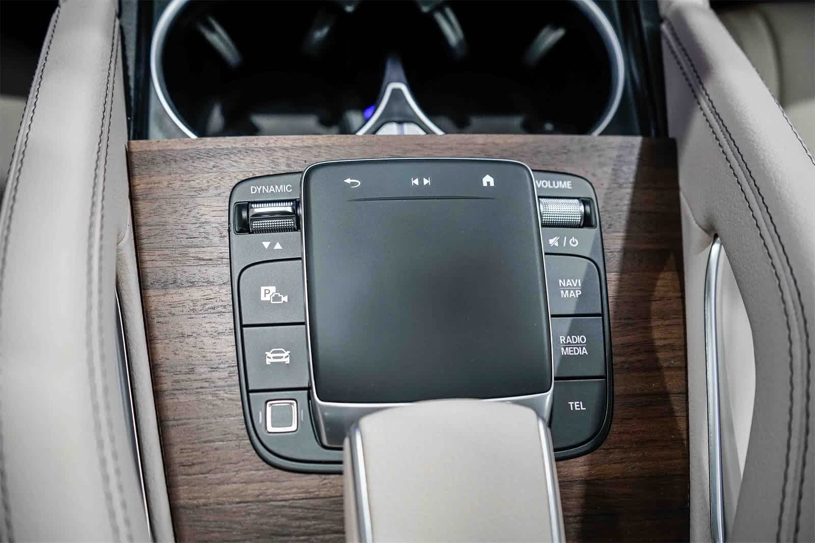 Thumbnail: 2026 Mercedes-Benz GLE - 25