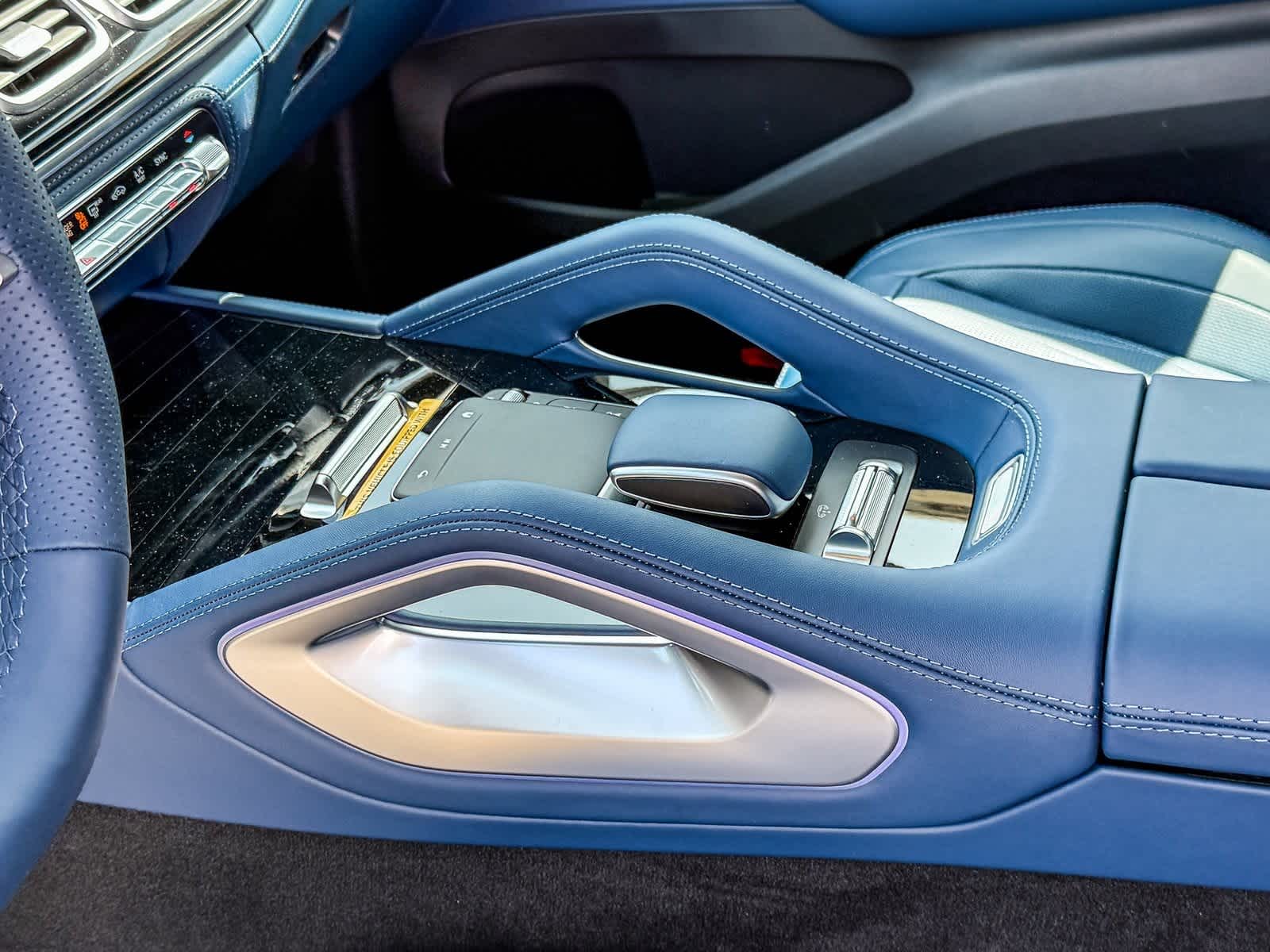 Thumbnail: 2025 Mercedes-Benz GLE - 21